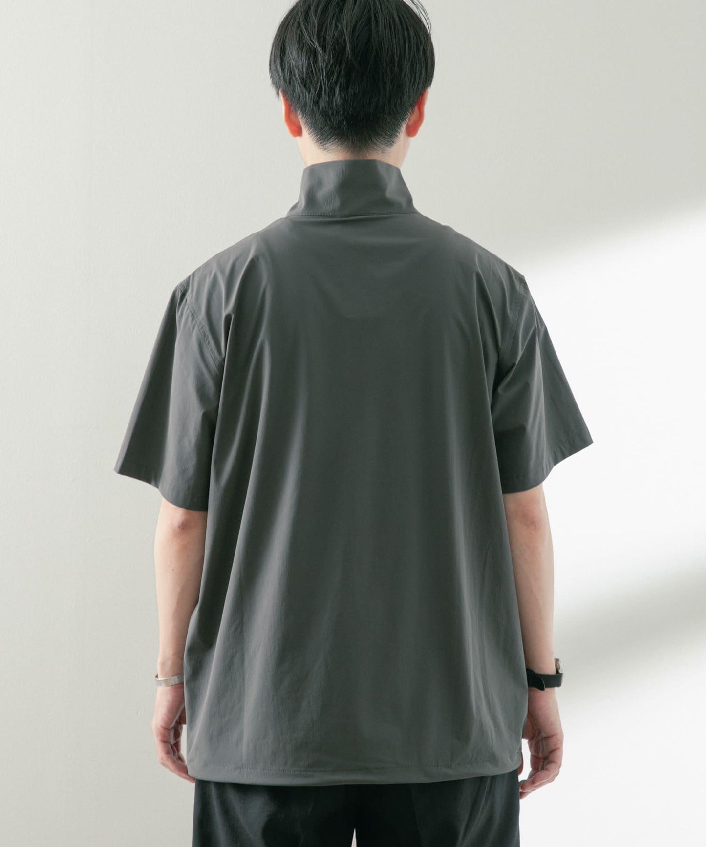 絲滑尼龍半拉鍊多功能上衣