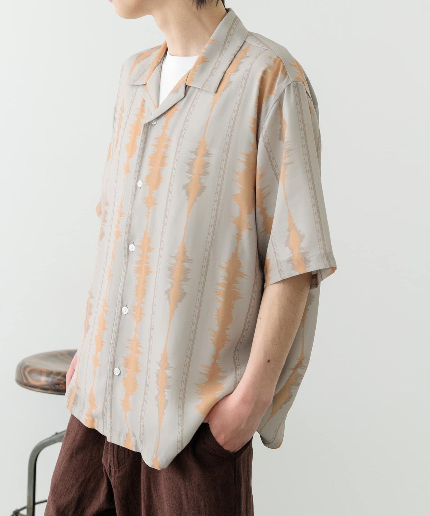 數碼條紋印花短袖襯衫