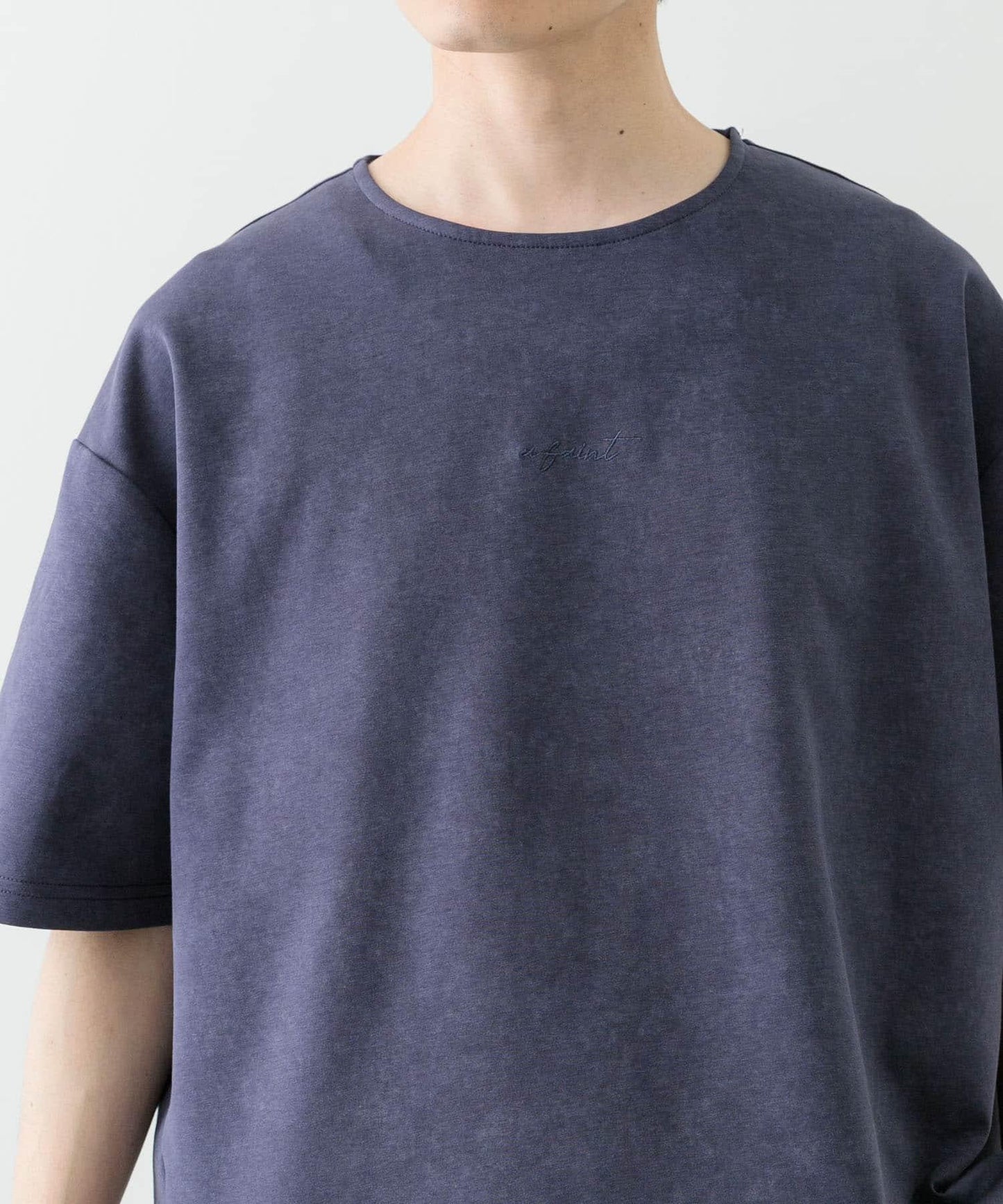 單點刺繡漸變針織上衣