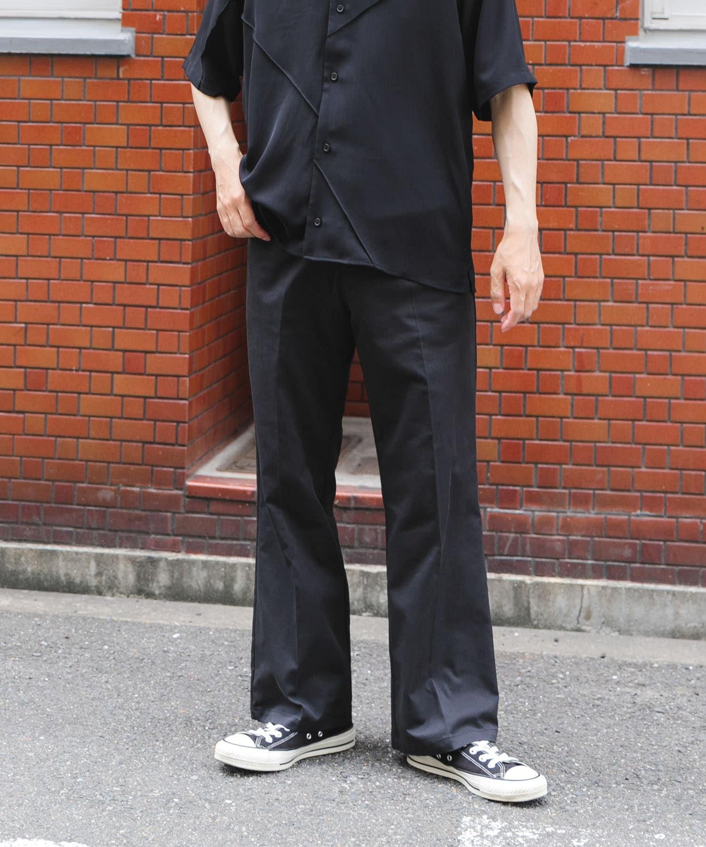 中縫壓線喇叭褲