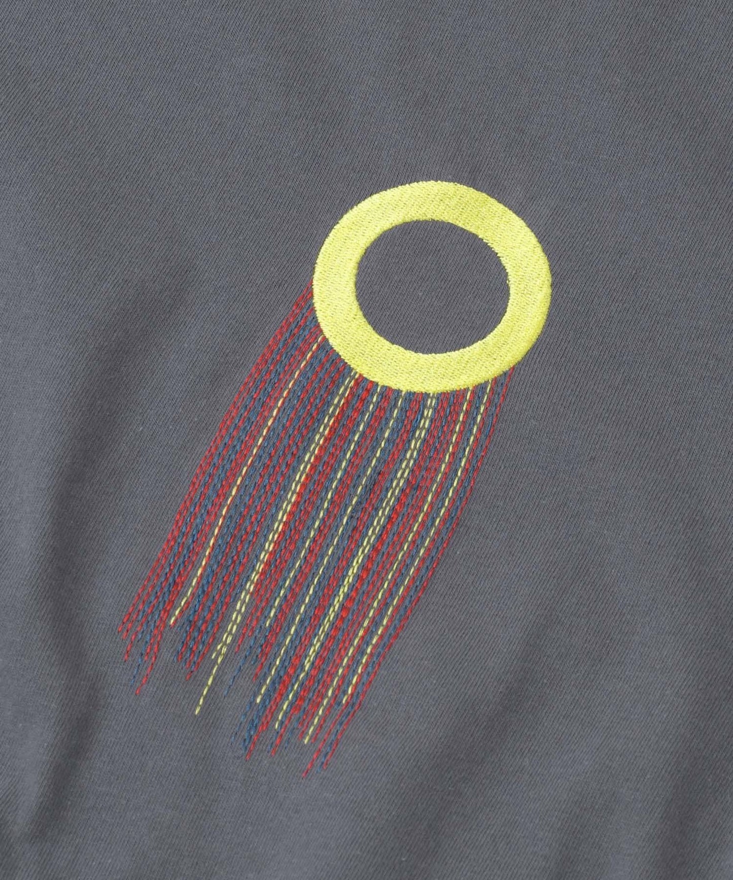 流蘇刺繡T恤 圓形