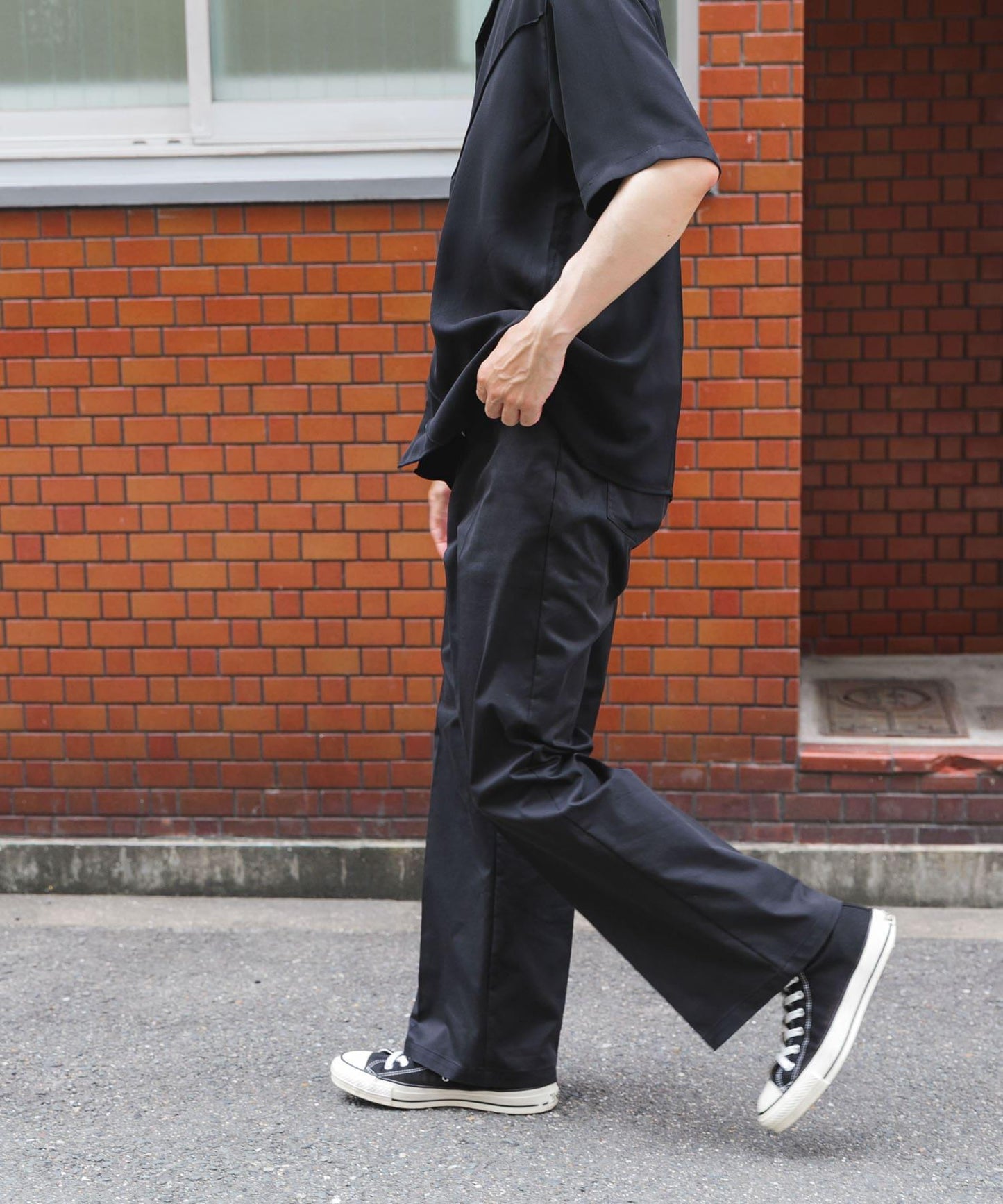 中縫壓線喇叭褲