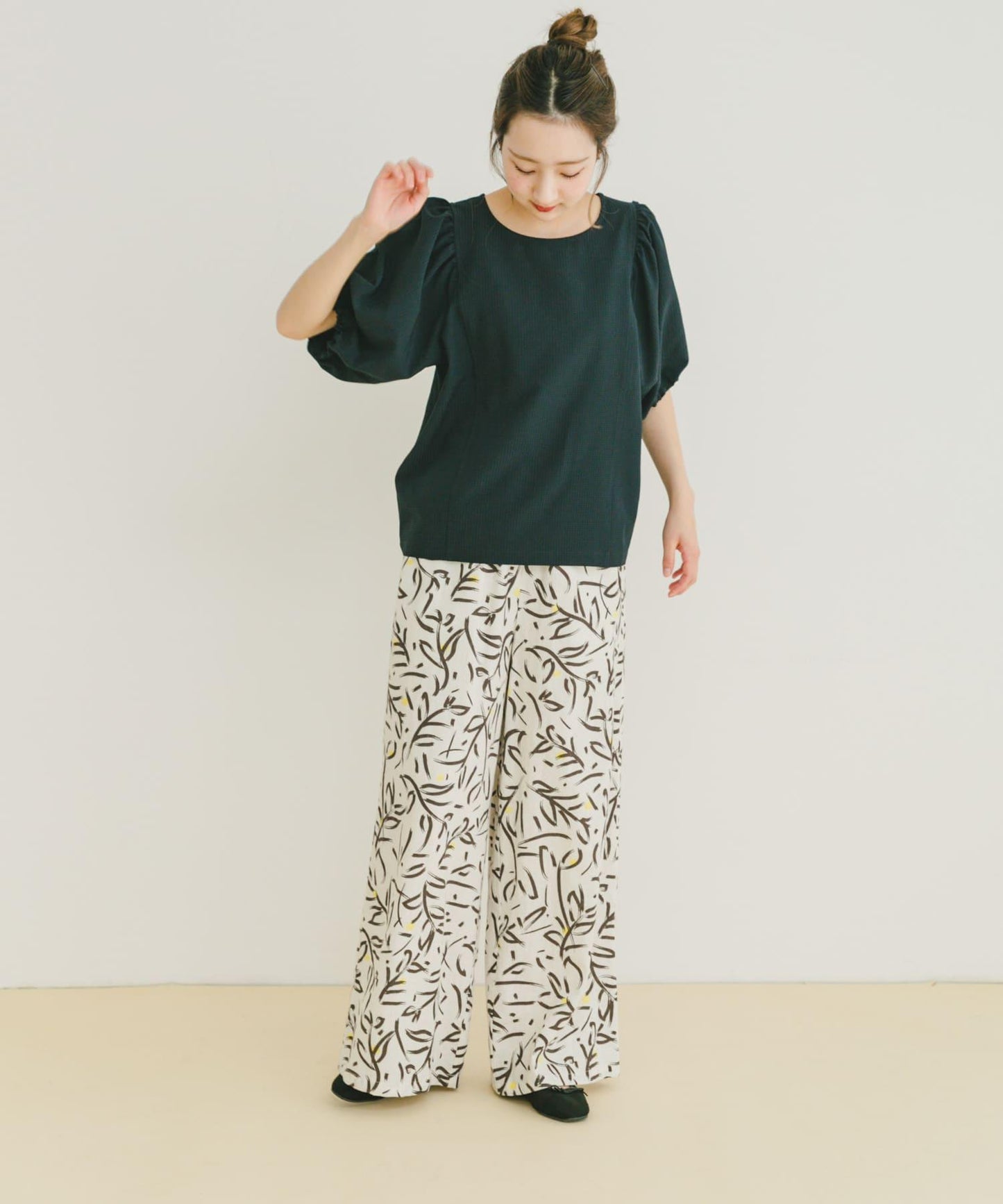 足球風格泡泡袖套頭衫