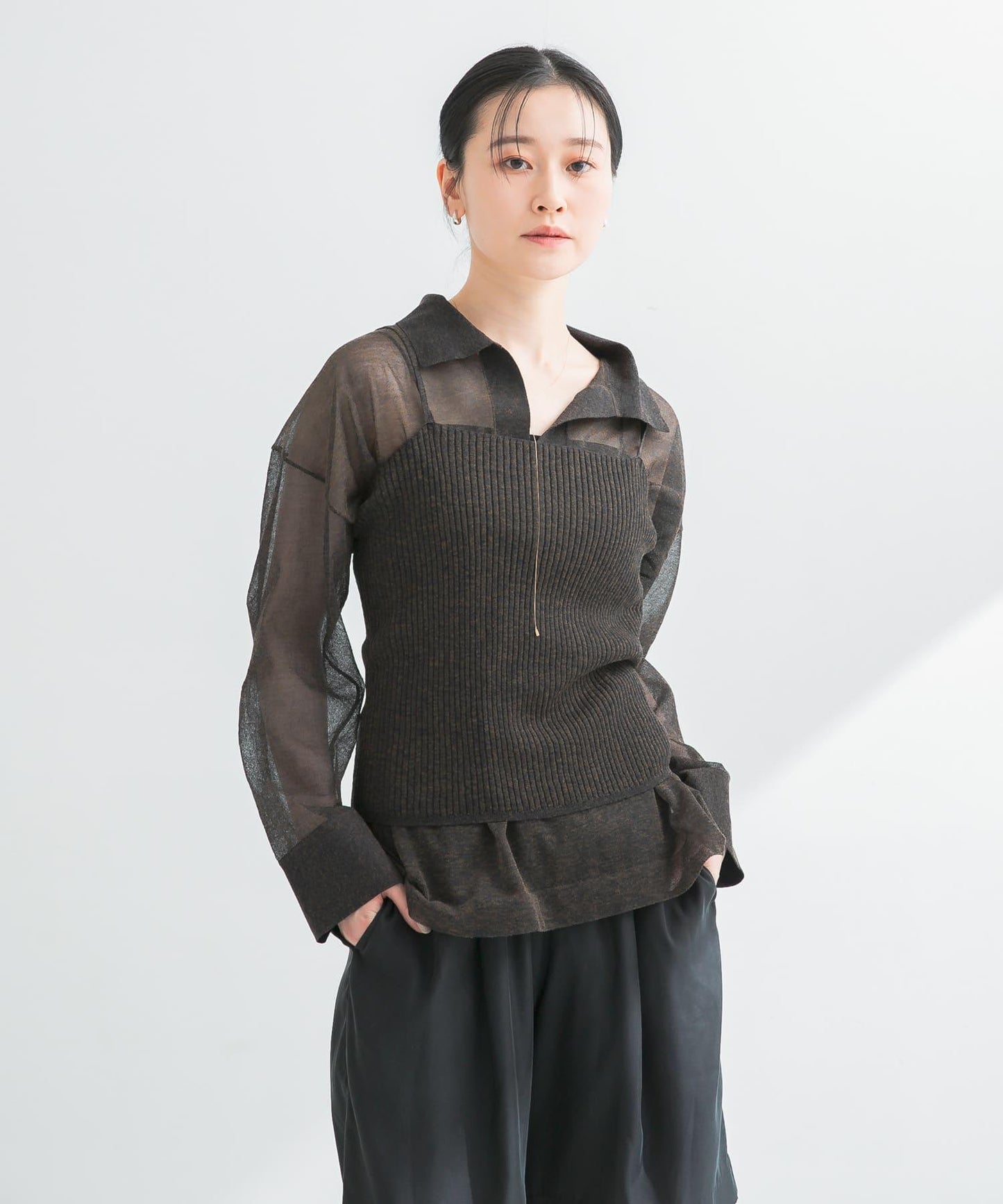亞麻混紡開領透視針織衫