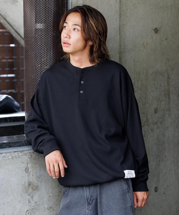 Drymix(R) / 乾爽混紡寬鬆版型華夫格亨利領T恤