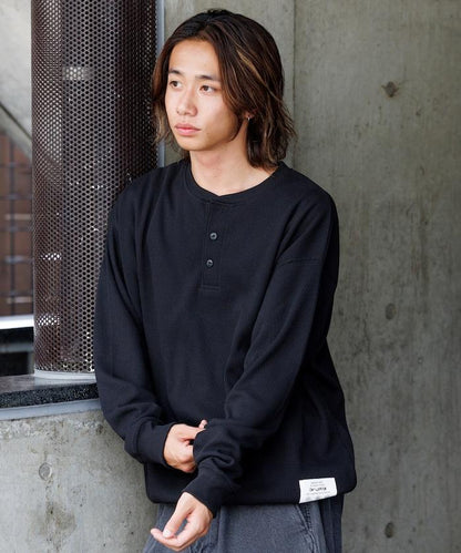 Drymix(R) / 乾爽混紡寬鬆版型華夫格亨利領T恤