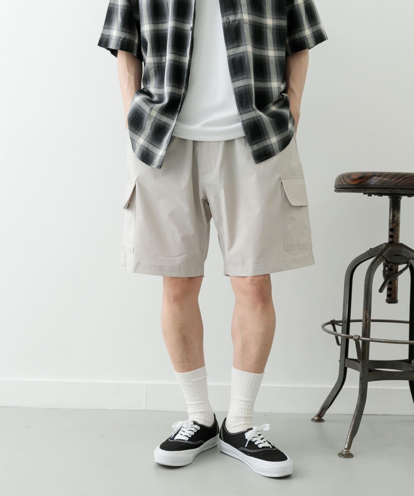 鬆緊腰休閒工裝短褲