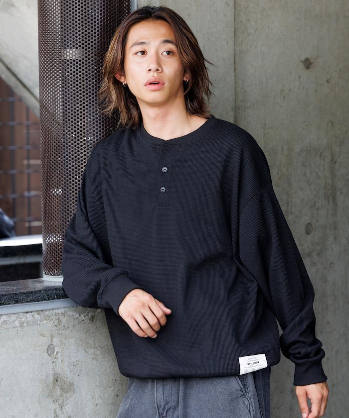 Drymix(R) / 乾爽混紡寬鬆版型華夫格亨利領T恤