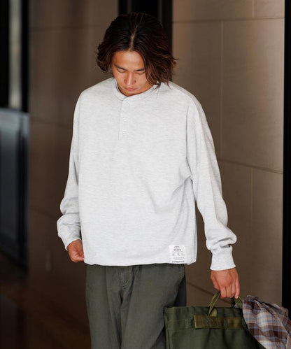 Drymix(R) / 乾爽混紡寬鬆版型華夫格亨利領T恤