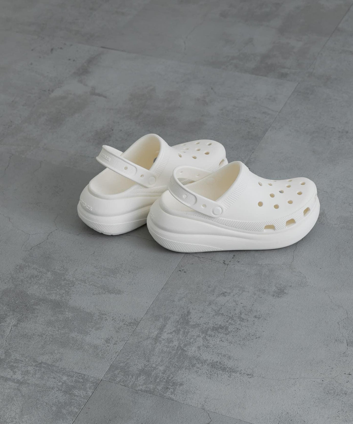 Crocs 厚底洞洞鞋