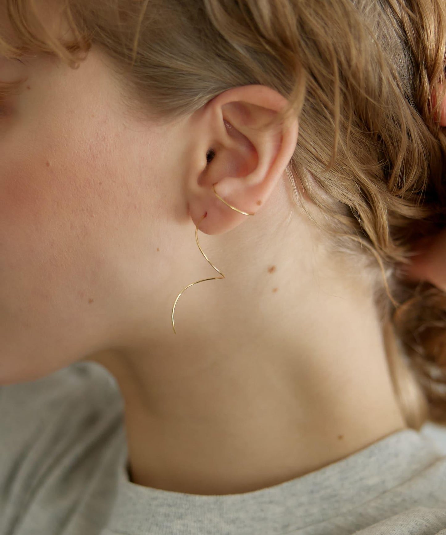 decor『デコール』 18K螺旋耳釘