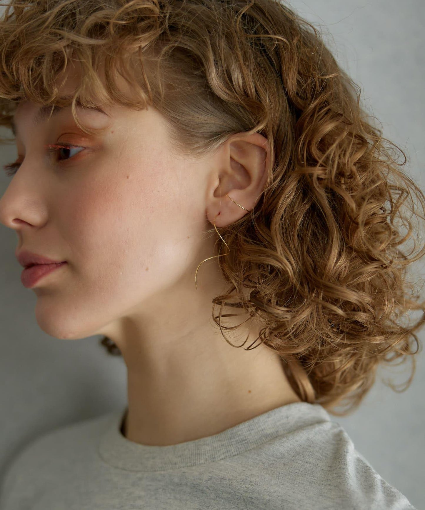 decor『デコール』 18K螺旋耳釘