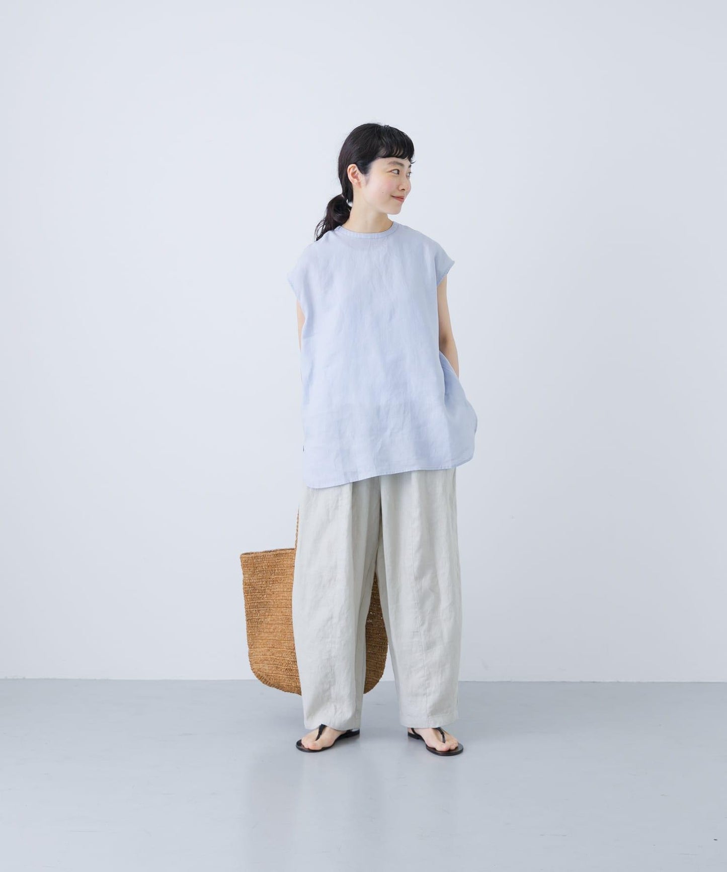 亞麻法式圓領