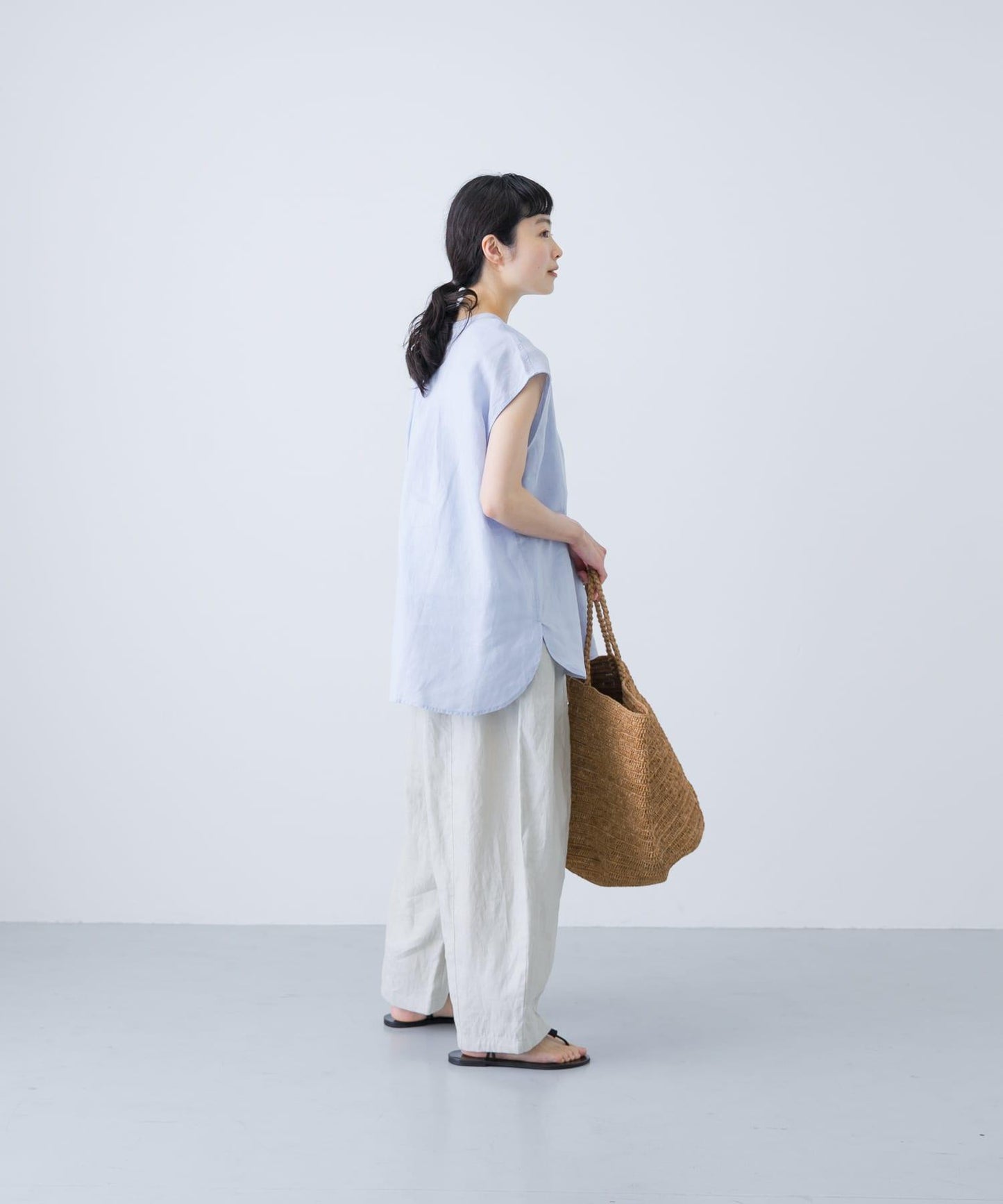 亞麻法式圓領