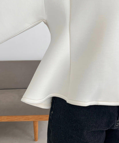 【顯瘦提臀】荷葉邊拉鍊開衫