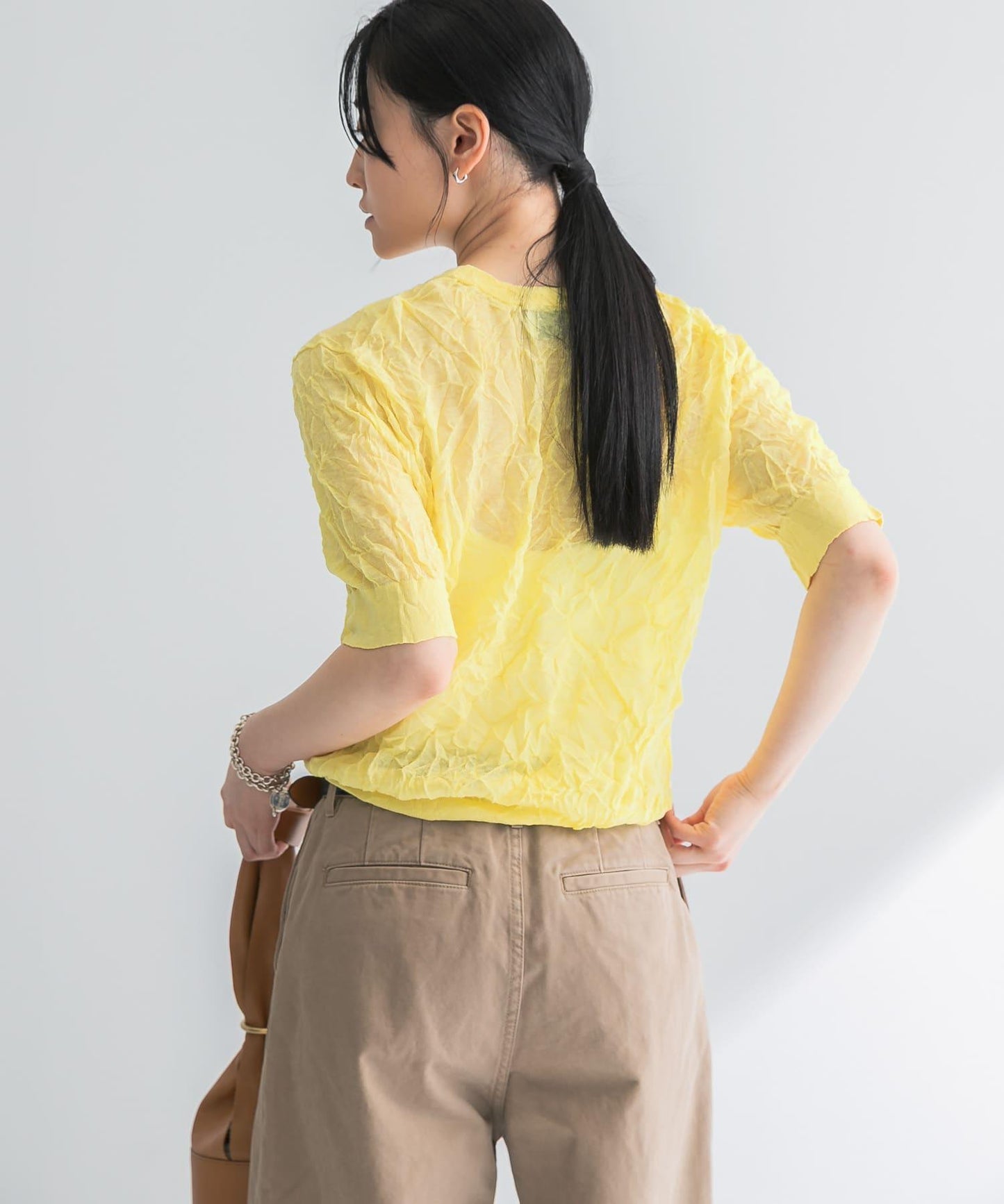 new basic 亞麻混紡皺褶五分袖針織衫