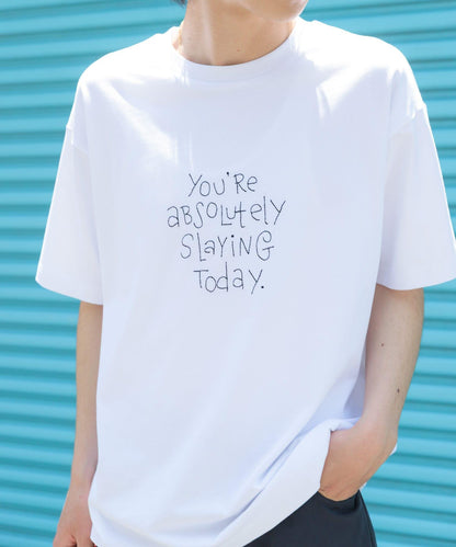字母刺繡T恤 slaying today
