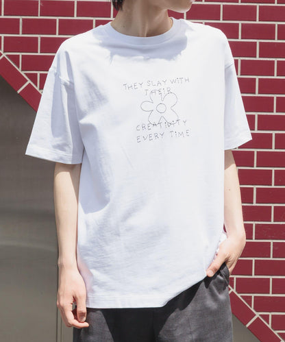字母刺繡T恤 creativity