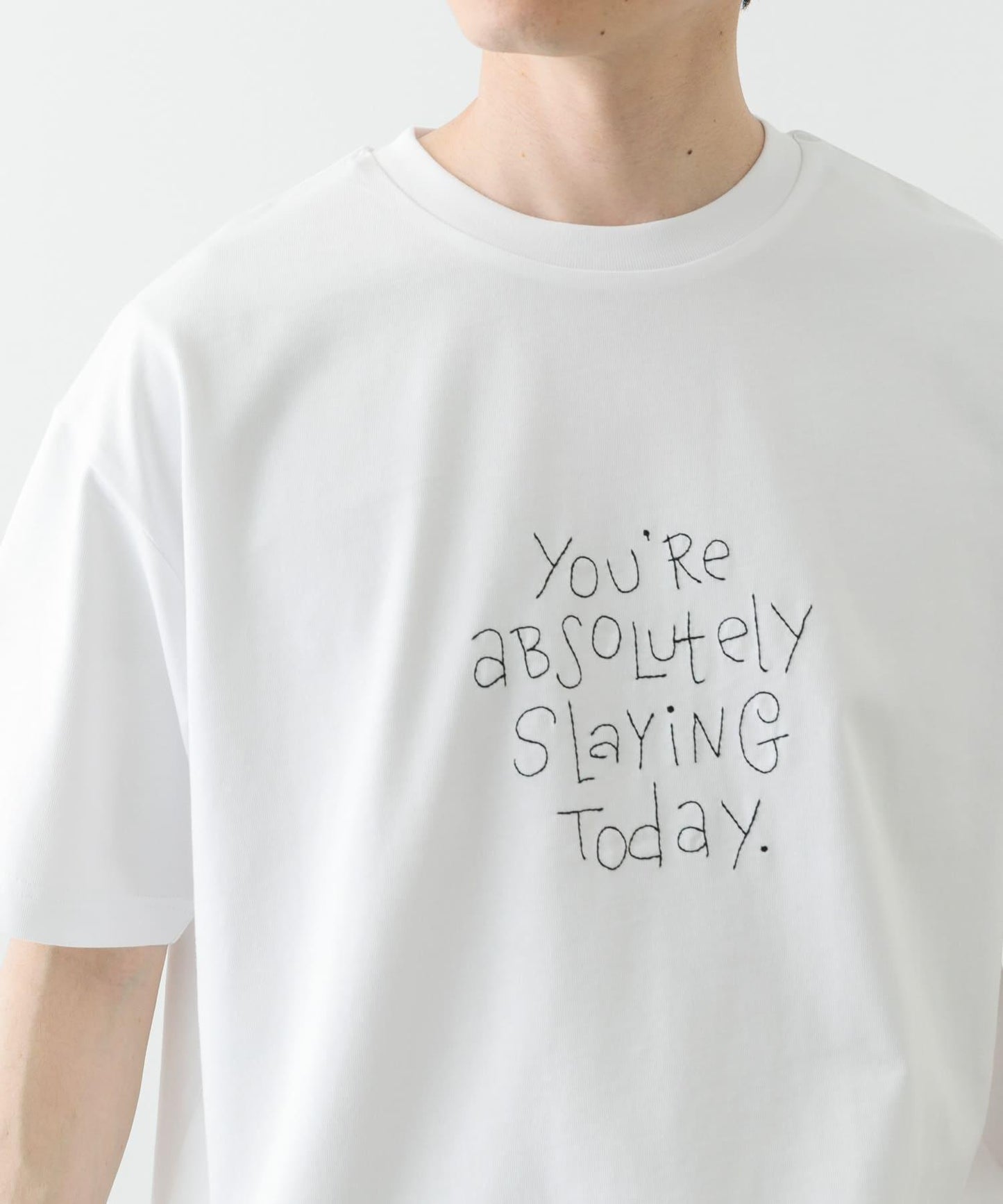 字母刺繡T恤 slaying today