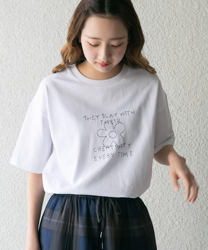 字母刺繡T恤 creativity