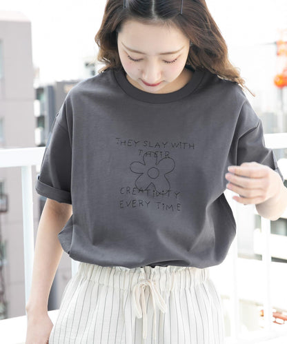字母刺繡T恤 creativity