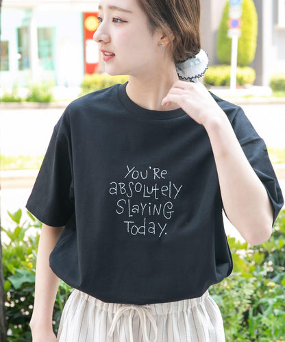 字母刺繡T恤 slaying today