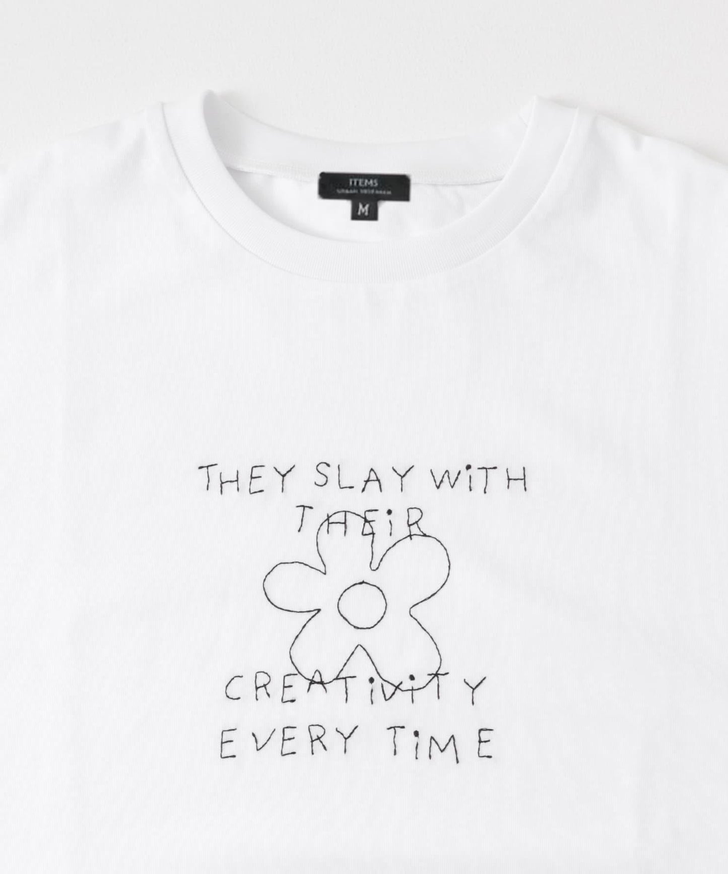 字母刺繡T恤 creativity