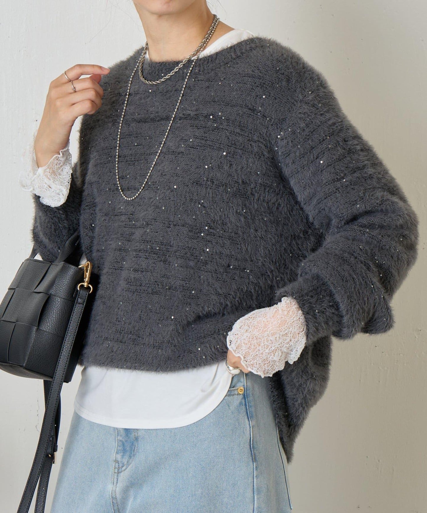 袖口蕾絲針織衫