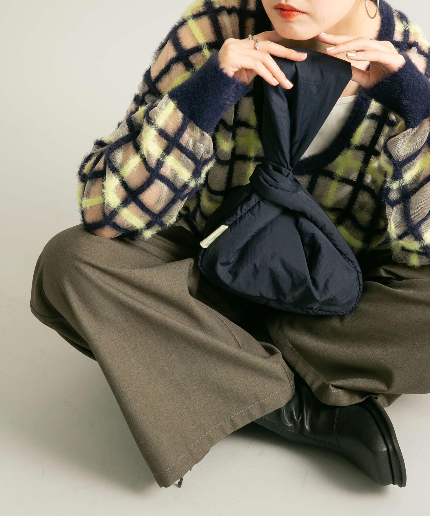 單肩尼龍羽絨包