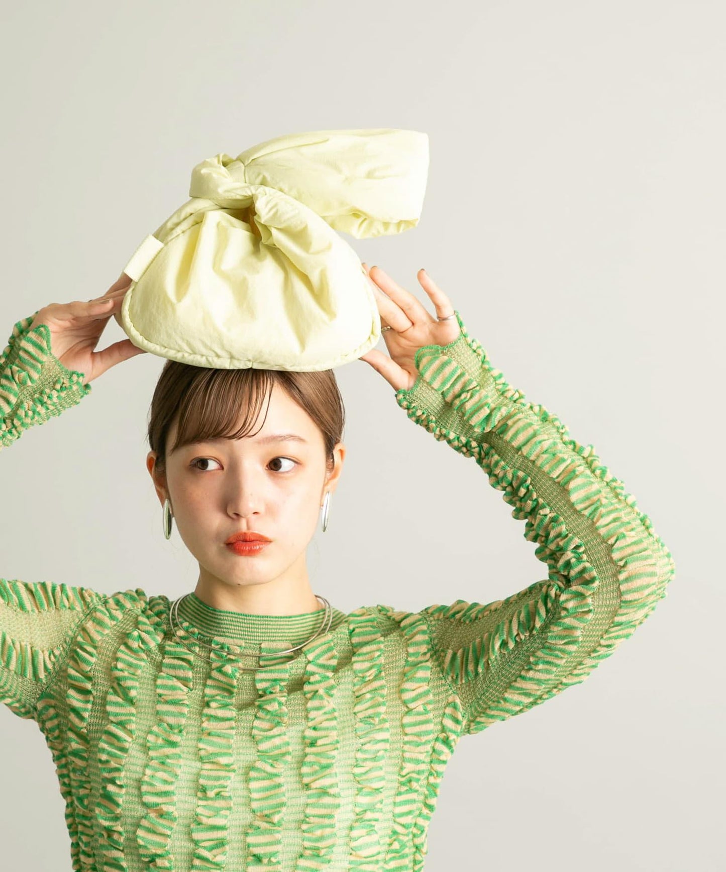 單肩尼龍羽絨包