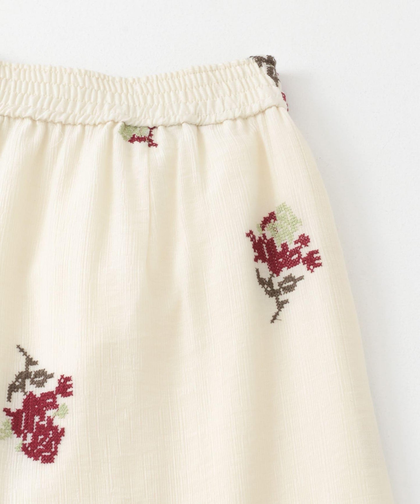 刺繡休閒褲