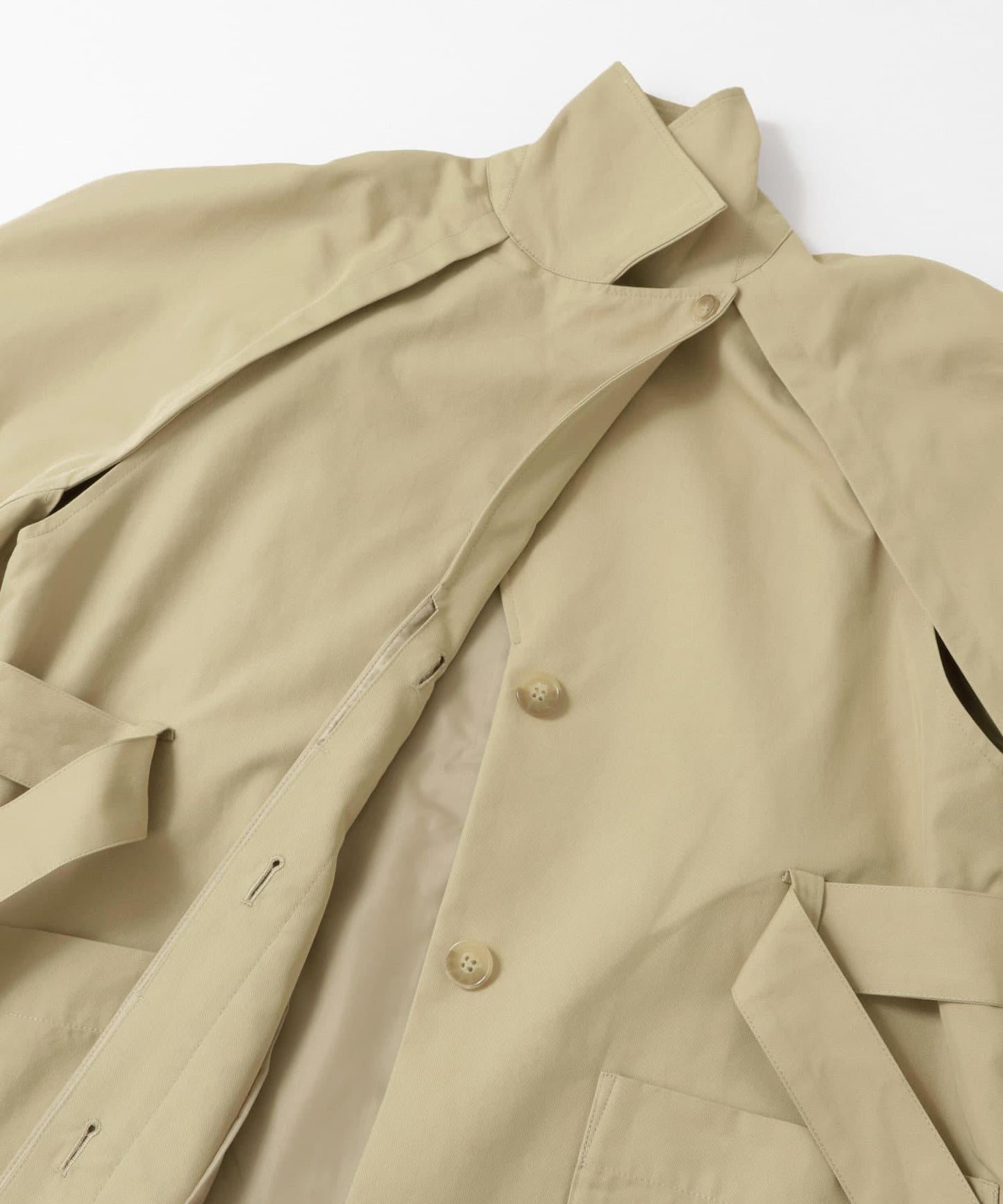 立體袖設計大衣