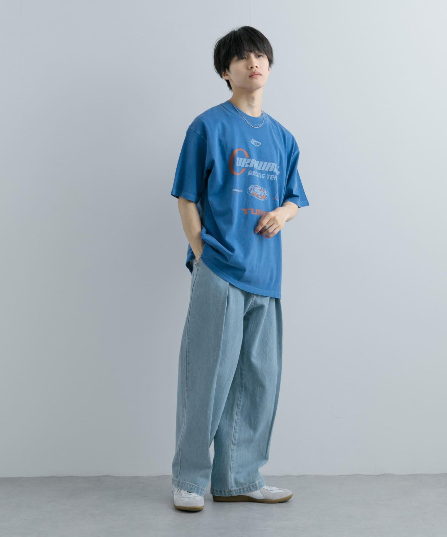 漸變標誌圖案T恤（五分袖）