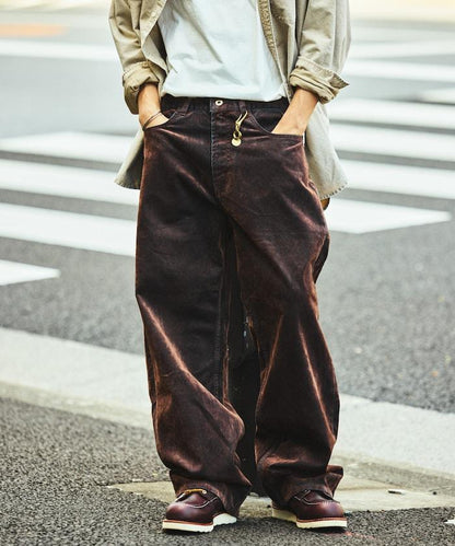 直筒版型植絨寬鬆牛仔褲