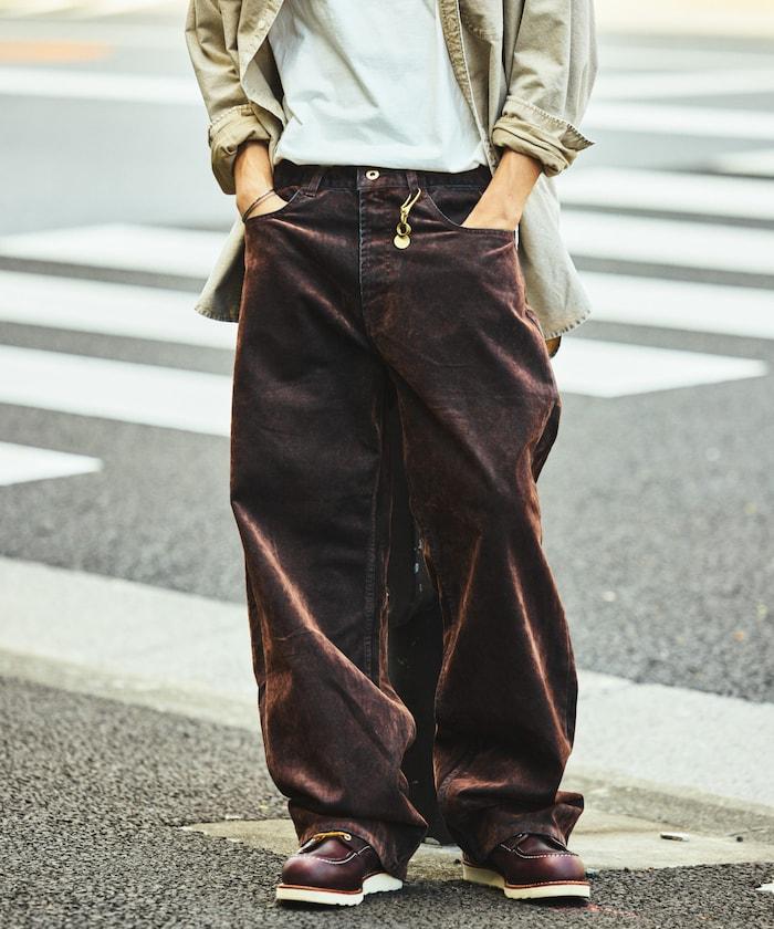 直筒版型植絨寬鬆牛仔褲