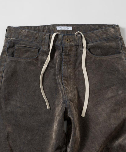 直筒版型植絨寬鬆牛仔褲