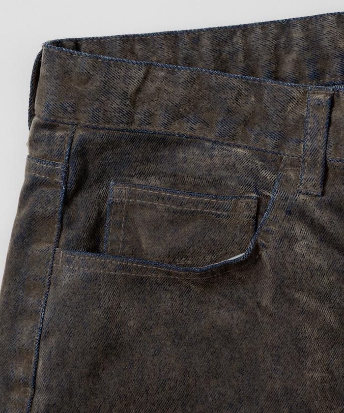 直筒版型植絨寬鬆牛仔褲