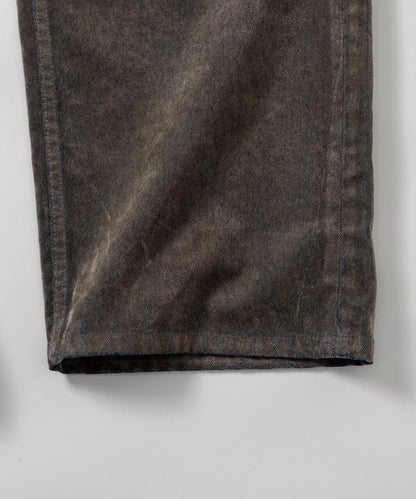 直筒版型植絨寬鬆牛仔褲