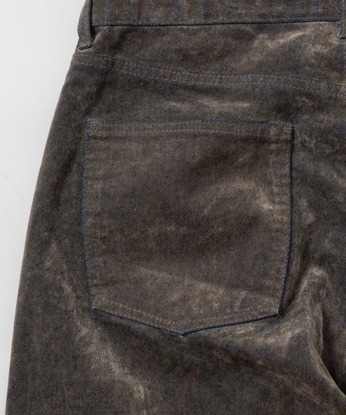 直筒版型植絨寬鬆牛仔褲