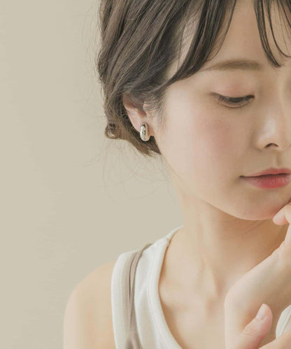 金屬立體感耳環