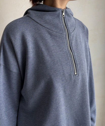 亮片字母連帽衛衣