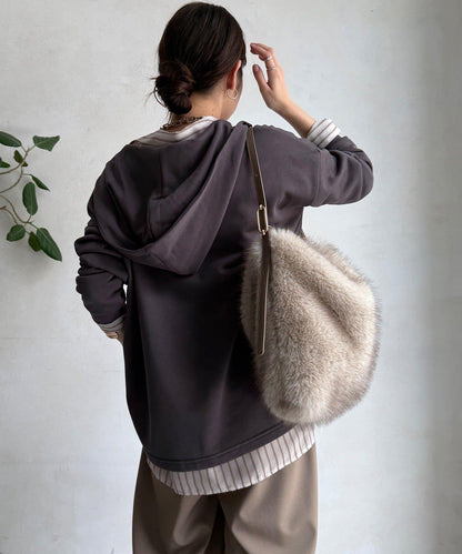 亮片字母連帽衛衣