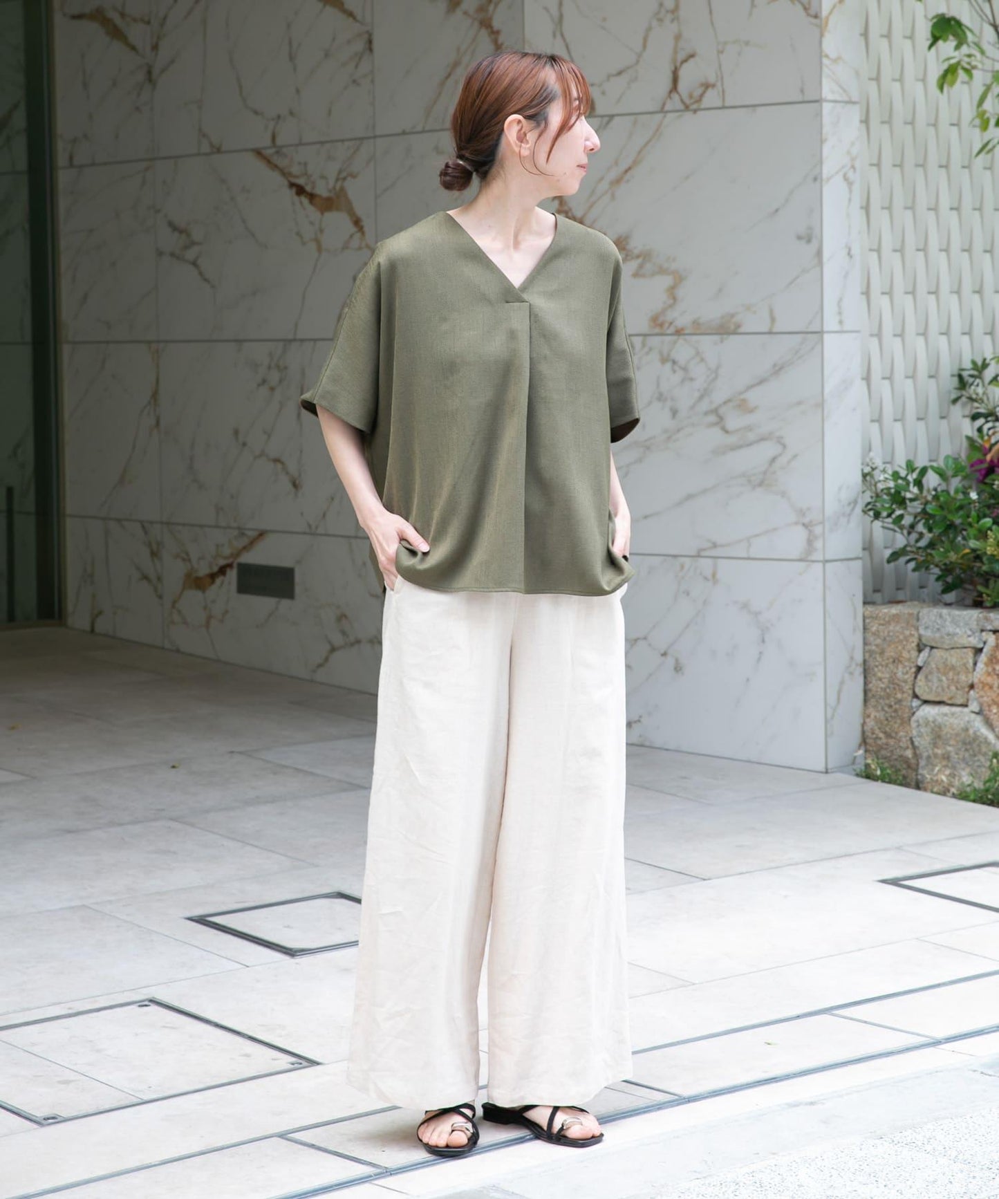 亞麻風V領套頭衫
