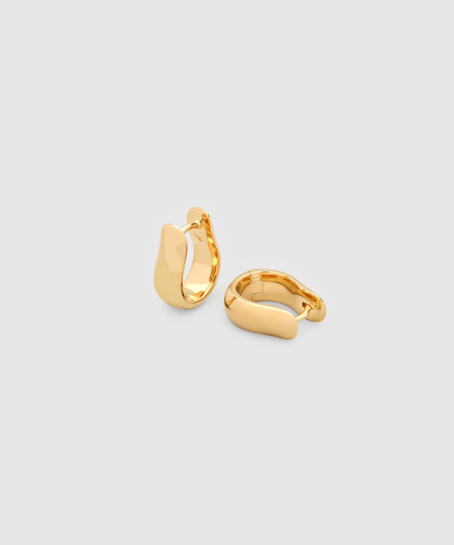 TOM WOOD 金色小號Oyster圓環耳環