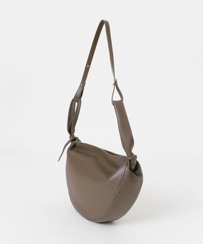 MARROW 半月形單肩包