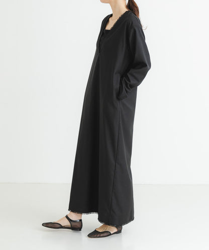 new basic 深V領連衣裙