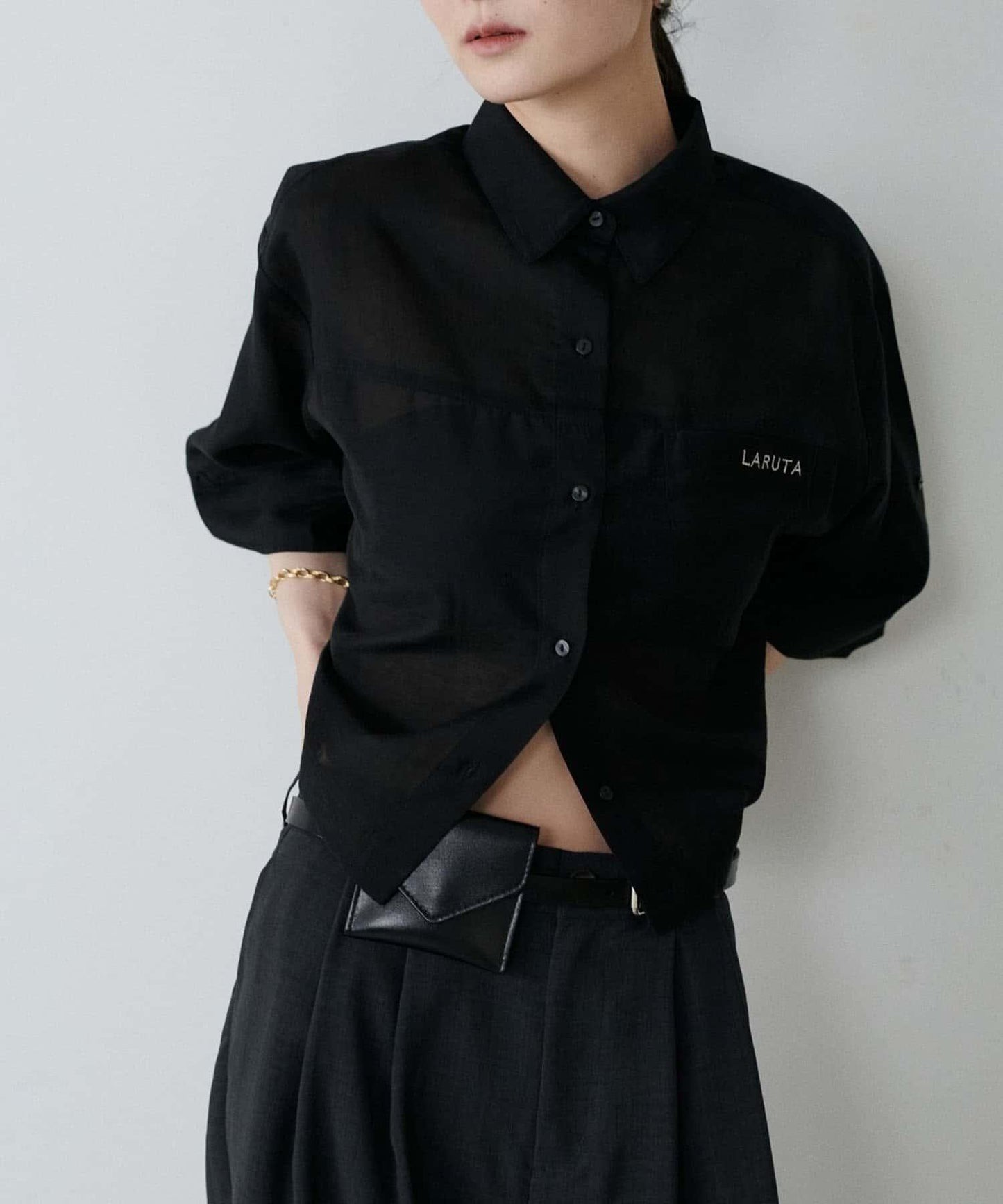 【LARUTA】透視感短袖刺繡標誌襯衫