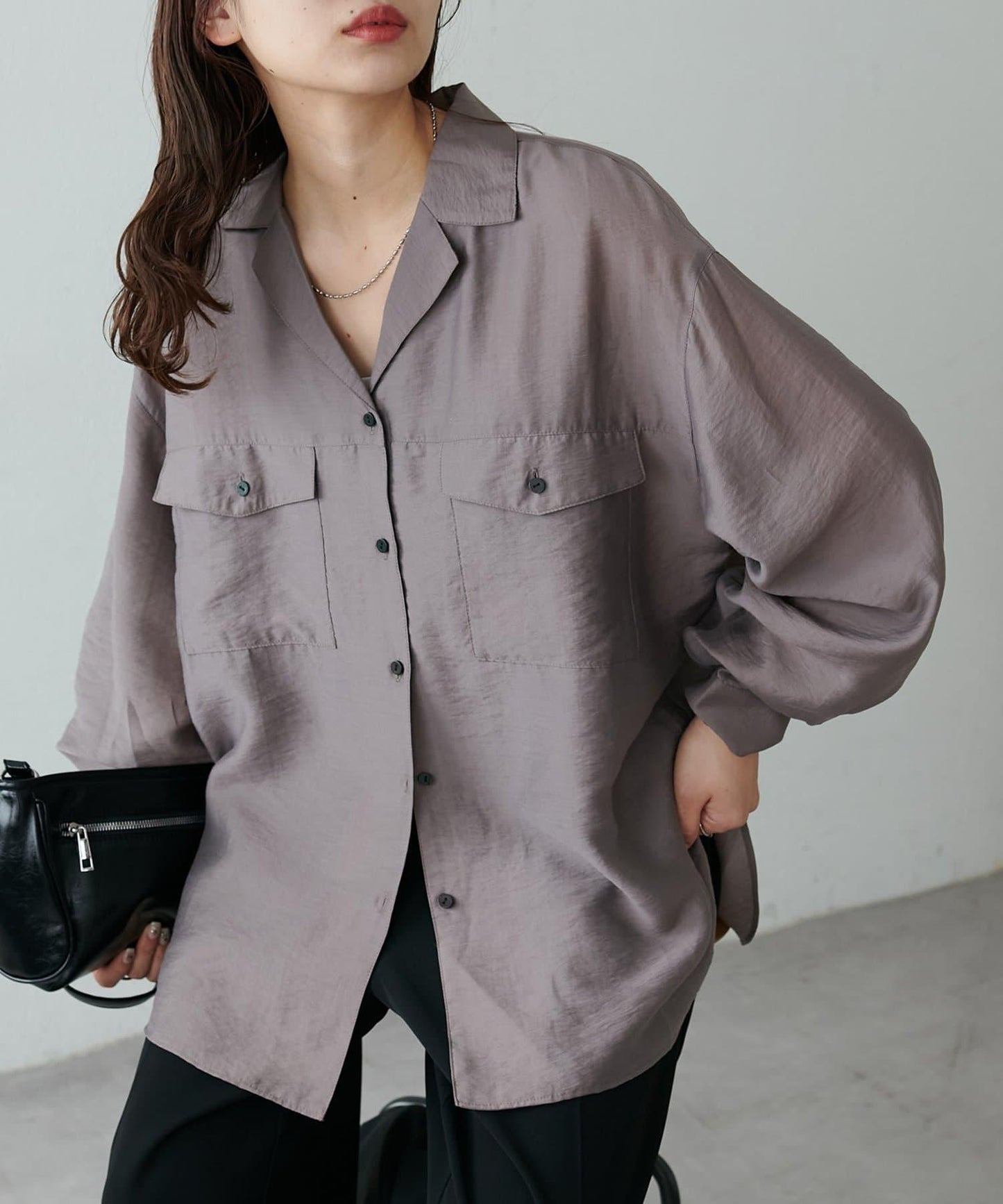 【Discoat】透視黑色紐扣開領襯衫