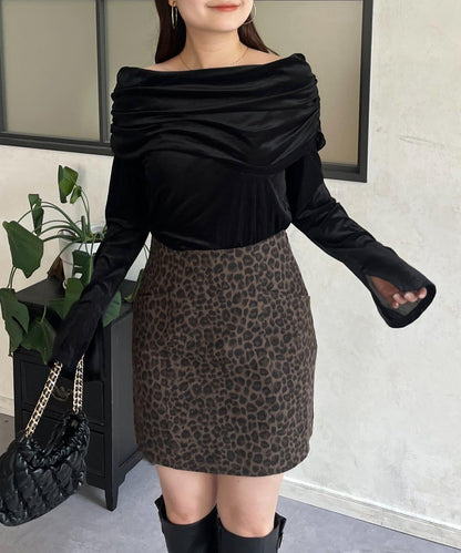 袖開叉透視天鵝絨一字肩上衣