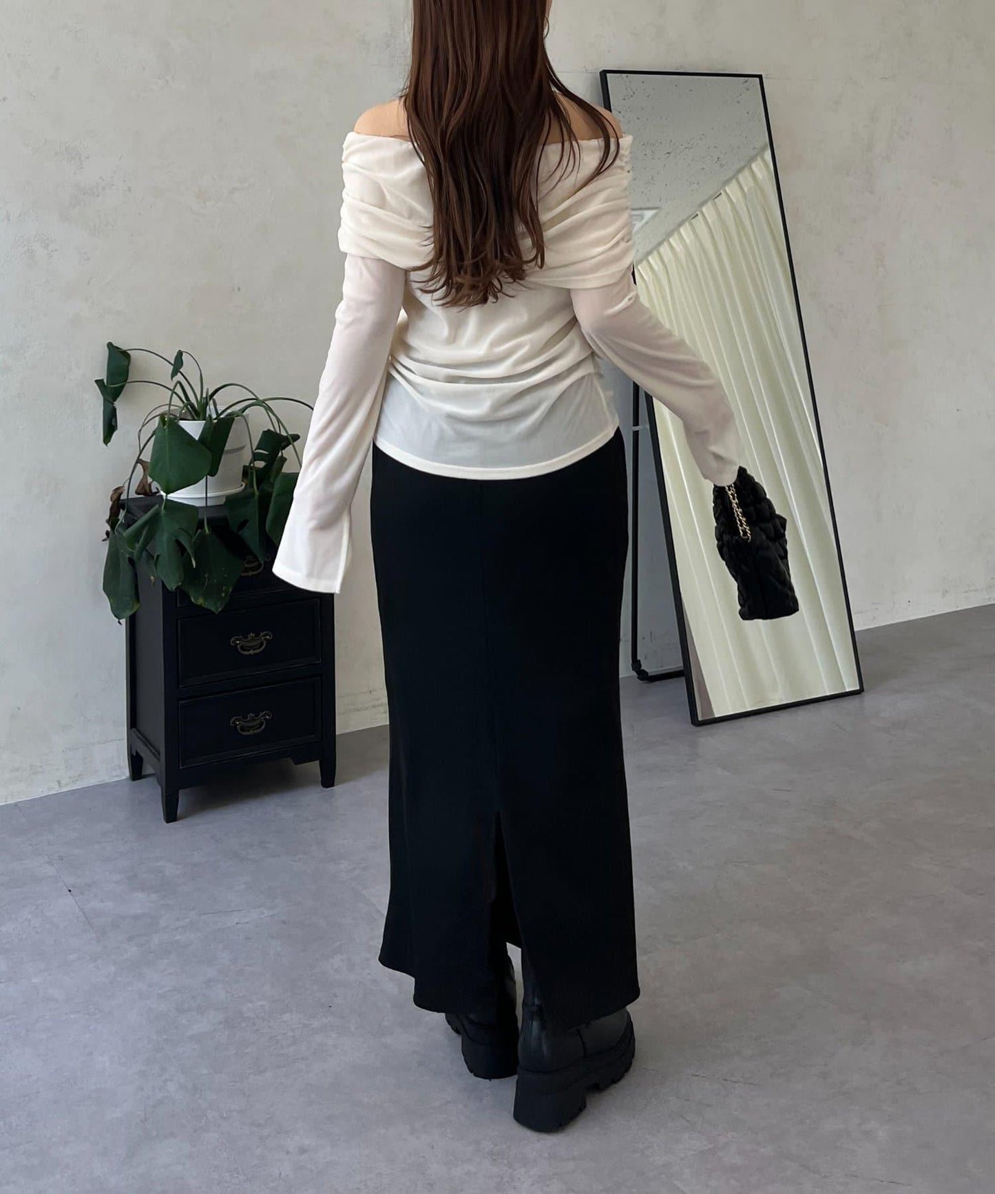 袖開叉透視天鵝絨一字肩上衣